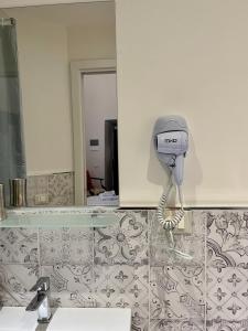 A bathroom at B&B 'Degli Artisti'
