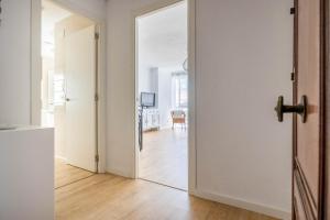 Zdjęcie z galerii obiektu Apartamento Isbilya w Sewilli