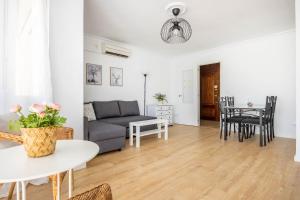 Część wypoczynkowa w obiekcie Apartamento Isbilya