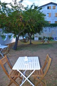 A garden outside La Cicala del Conero