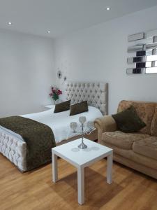Gallery image of Lux Apartment in Gatwick in Crawley