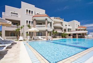 The swimming pool at or close to Stavroula Hotel Palace