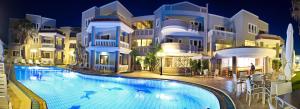 The swimming pool at or close to Stavroula Hotel Palace