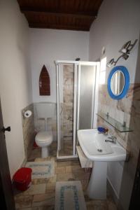 Vonios kambarys apgyvendinimo įstaigoje Casa Sol