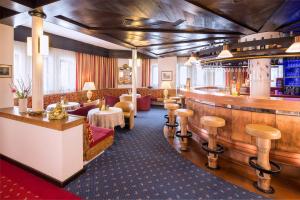 Posezení v ubytování Hotel Neue Burg