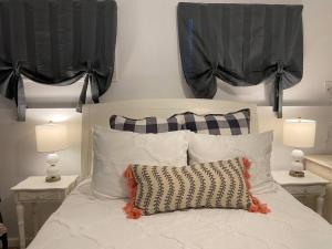 Ліжко або ліжка в номері NEW! Charming San Carlos 2BR Remodeled