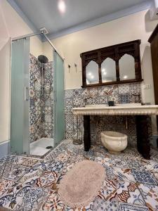 A bathroom at B&B 'Degli Artisti'