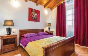 Ένα ή περισσότερα κρεβάτια σε δωμάτιο στο Holiday Home Modrusani Modrusani +38 φωτογραφίες