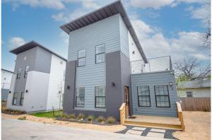 Gallery image of BRAND NEW 2 Stylish 3BR Near Exciting Downtown in San Antonio