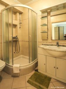 Phòng tắm tại Villa Petra