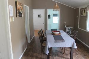 Φωτογραφία από το άλμπουμ του Kurrimine 4 bedroom house and pool σε Kurrimine Beach
