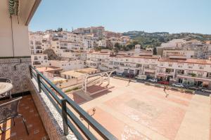 Nespecifikovaný výhled na destinaci La Herradura nebo výhled na město při pohledu z apartmánu