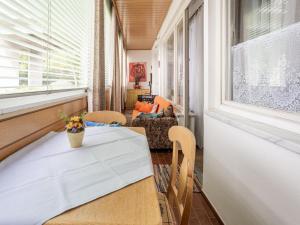 Fotografie z fotogalerie ubytování Apartment in Carinthia on Lake Woerthersee v destinaci Techelsberg am Worthersee