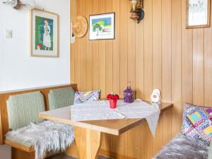 Fotografie z fotogalerie ubytování Apartment in Carinthia on Lake Woerthersee v destinaci Techelsberg am Worthersee