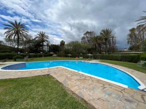Bazén v ubytovaní Apartments Bahia Dorada alebo v jeho blízkosti