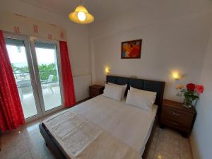 Posteľ alebo postele v izbe v ubytovaní Apocalypsis Studios-Apartments
