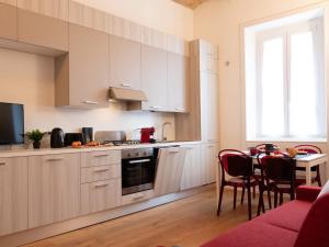 Cuina o zona de cuina de The Best Rent - One-bedroom apartment near San Pietro