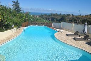 The swimming pool at or close to Le Paille en Queue Résidence Touristique