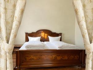Postel nebo postele na pokoji v ubytování Hotel Kühler Krug