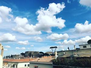 ローマにあるRomantic Vaticanの雲の空の街並み