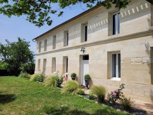 Foto dalla galleria di Chambre Vigne, piscine spa fitness a Le Gabaron