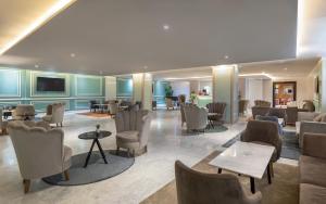 Posezení v ubytování Golden Tulip El Mechtel