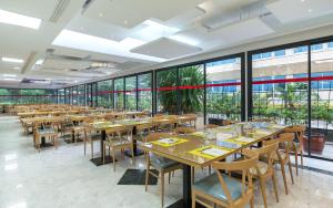Restaurace v ubytování Golden Tulip El Mechtel