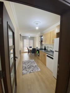 Küche/Küchenzeile in der Unterkunft Kıvanç Residence