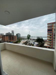 Ein Balkon oder eine Terrasse in der Unterkunft Kıvanç Residence
