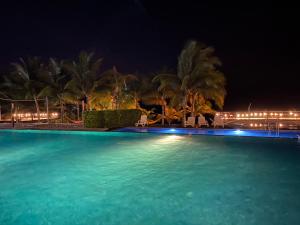 Bazén v ubytování Resort Playa Azul Departamentos nebo v jeho okolí
