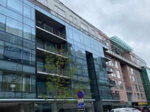 Budova, kde se apartmán nachází + 4 fotografie