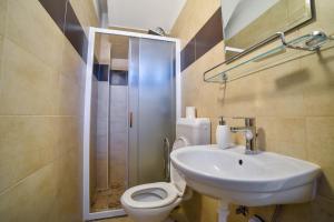 Koupelna v ubytování Hostel Sinj