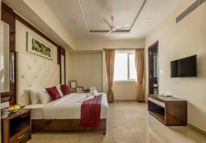 TV a/nebo společenská místnost v ubytování Hotel Star Palace - Rameswaram Tamil Nadu