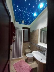 Koupelna v ubytování Favignana: Villetta Azzurra