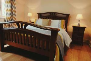 En eller flere senger på et rom på 'Kealan' Luxury Double Room