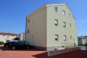 Fotografie z fotogalerie ubytování Apartmani Obala v destinaci Promajna + 21 fotografií