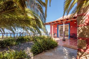 Gallery image of Casa Buganvillas, reformado in Puntagorda