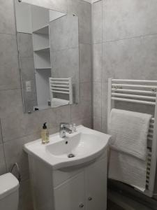 Fotografia z galérie ubytovania Home-Sweet-Home Superbe appartement en hypercentre v destinácii La Rochelle