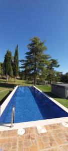 The swimming pool at or close to Casa Calvés