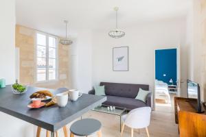 En sittgrupp på GuestReady - Calm and Modern Superb Apartment