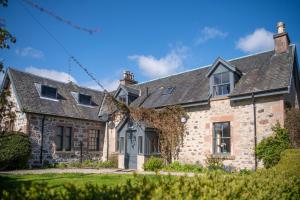 Gallery image of The Cottage, The Loch Ness Cottage Collection in Inverness