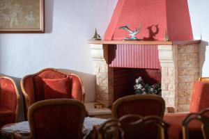 Gallery image of Thodoros apartment in Sikia +23 photos