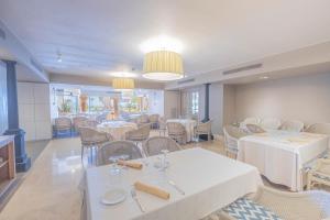 Posezení v ubytování S'Agaró Hotel Spa & Wellness