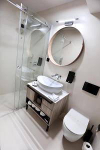 A bathroom at Hotel Milenij