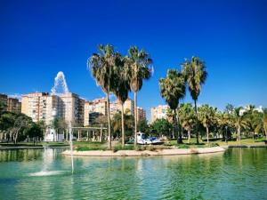 Foto dalla galleria di Holidays2Malaga Princesa 3 dormitorios, vistas al mar y montaña, terraza y a 200m a la playa a Málaga