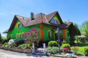 The building in which a vidéki vendégházakat is located