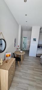 Gallery image of Sea & Sun cozy studio in Kremasti +11 photos