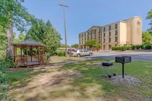 Gallery image of Comfort Suites Columbus State University Area in Columbus