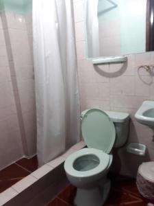 Koupelna v ubytování Hotel Tungurahua