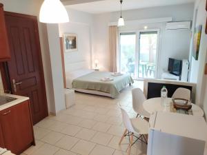 Imagem da galeria de Studio apartment in Kirra, ancient port of Delphi Near the beach em Kírra